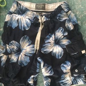 Men’s Abercrombie and Fitch swim trunks size Large
